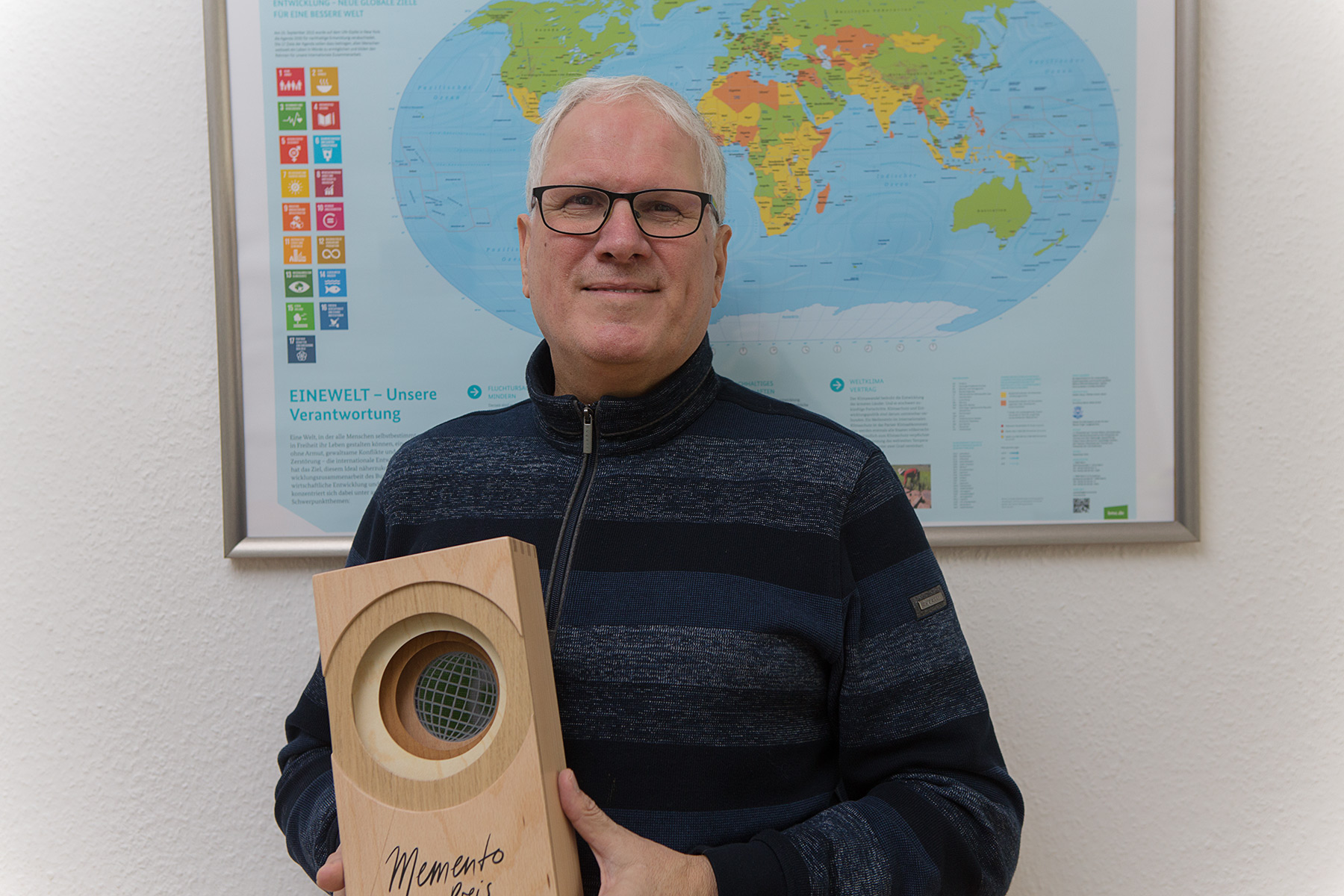 Verleihung des MementoPolitikpreises an Ottmar von Holtz Interview